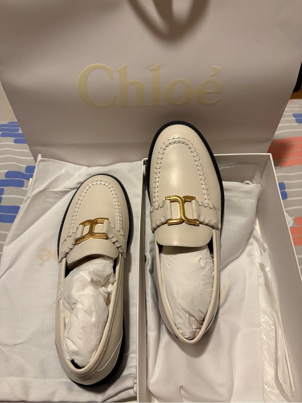 Chloé Cream Leather Loafers with Gold-Tone Hardware